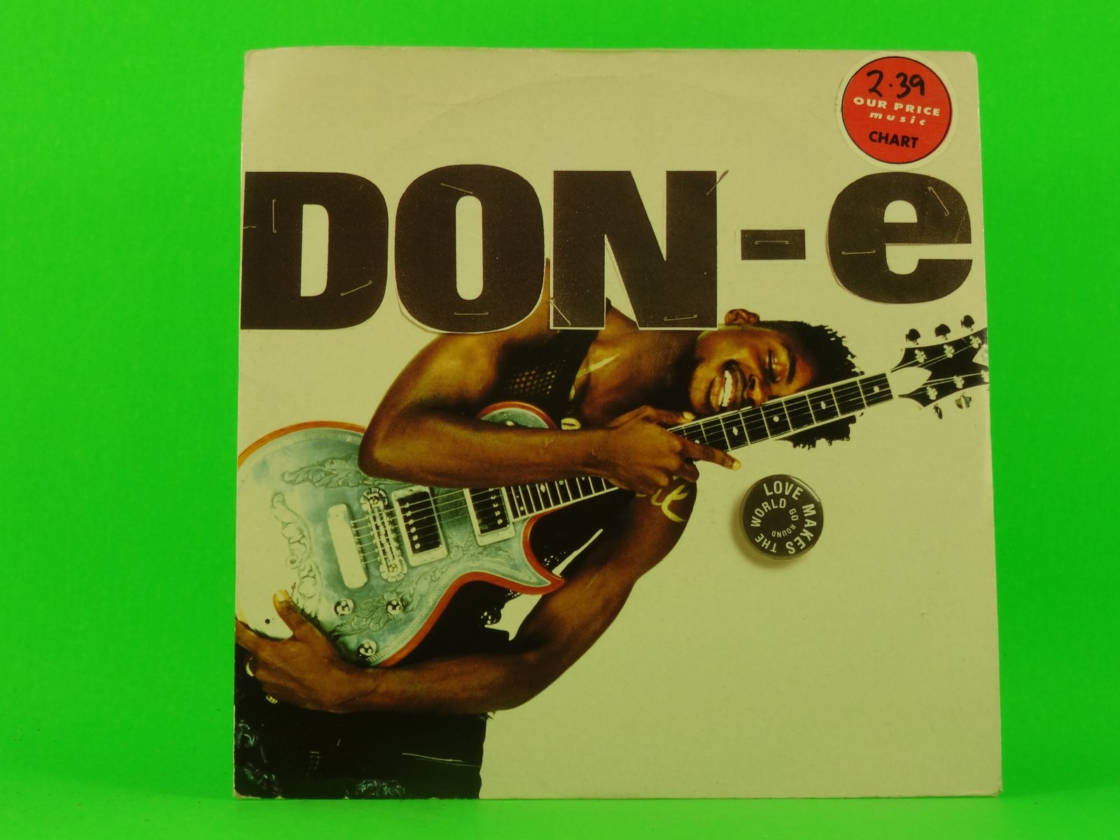 DON-E LOVE MAKES THE WORLD GO ROUND (1) (137) 7" 4th BROADWAY