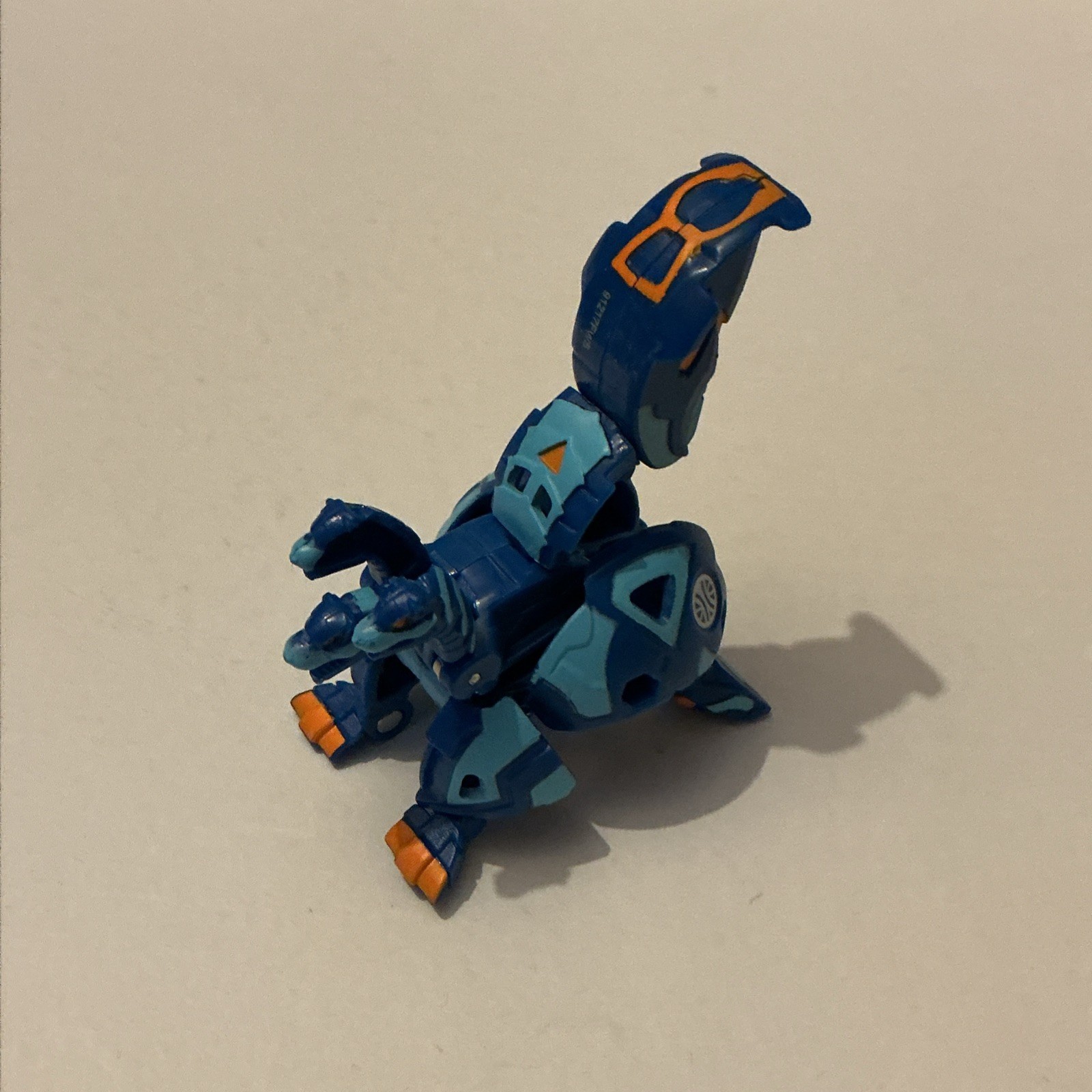 Bakugan Alleanza Corazzata: Howlkor Ultra (Aquos) + Carta 