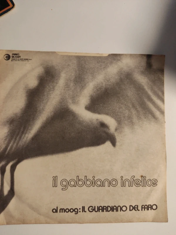 Il guardiano del faro " il gabbiano infelice"