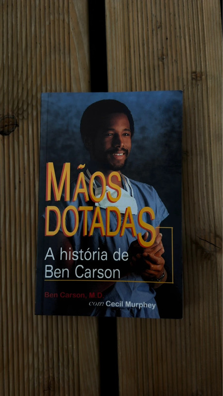 Livro "Mãos Dotadas"