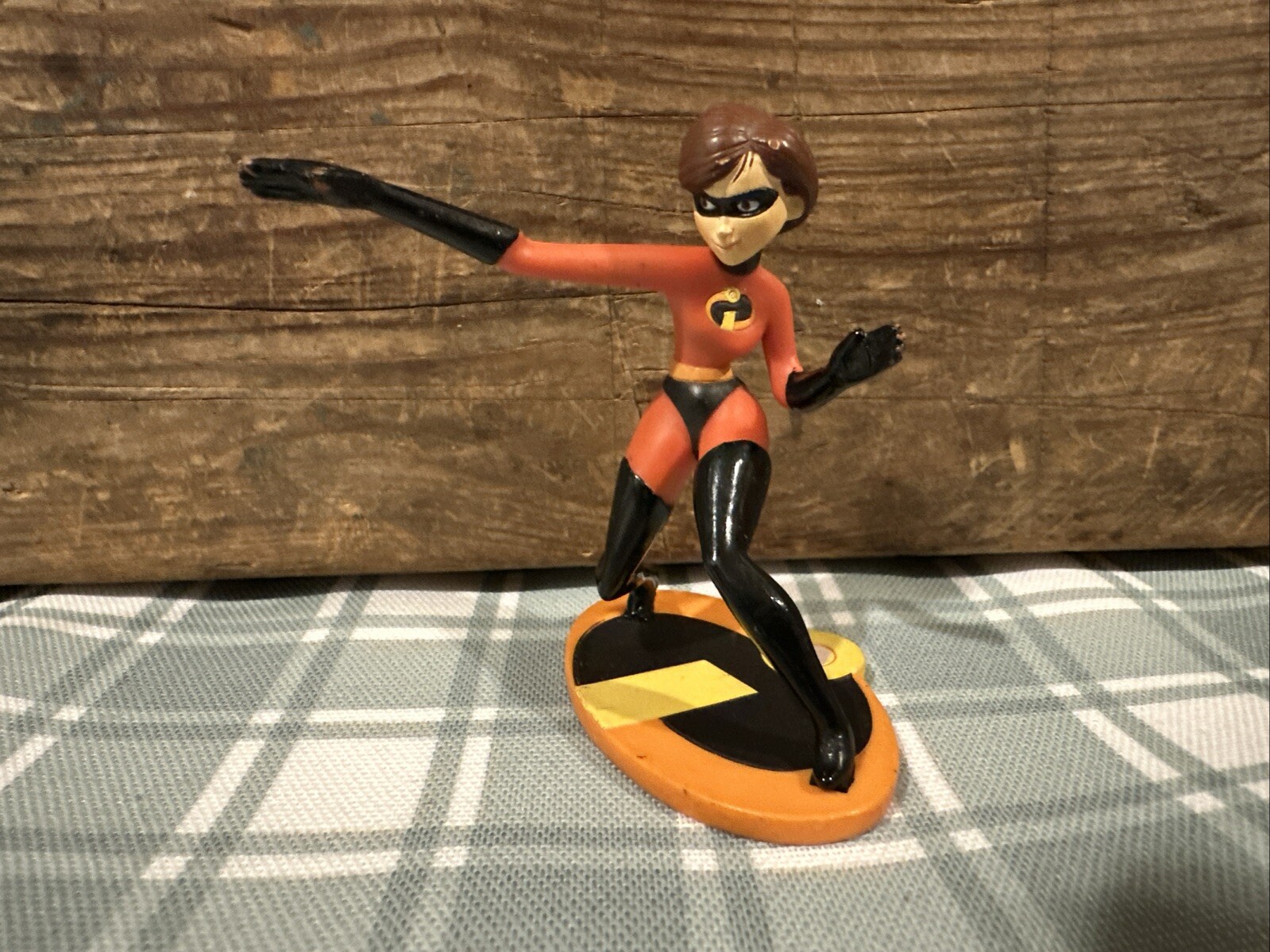 Disney Mrs Incredibles Elastigirl figure Figurine Cake Topper Superhero Decor