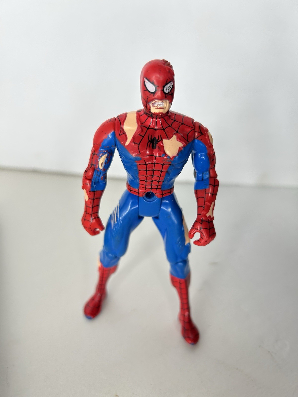 Modellino supereroe Battle Ravaged Spider-Man 5" Marvel ToyBiz 1995