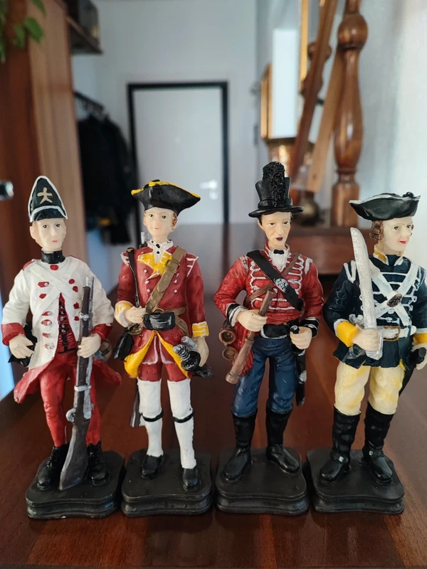 Statuette decorative
