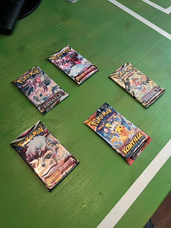 Lotto 5 Pacchetti Carte Pokémon Sigillati