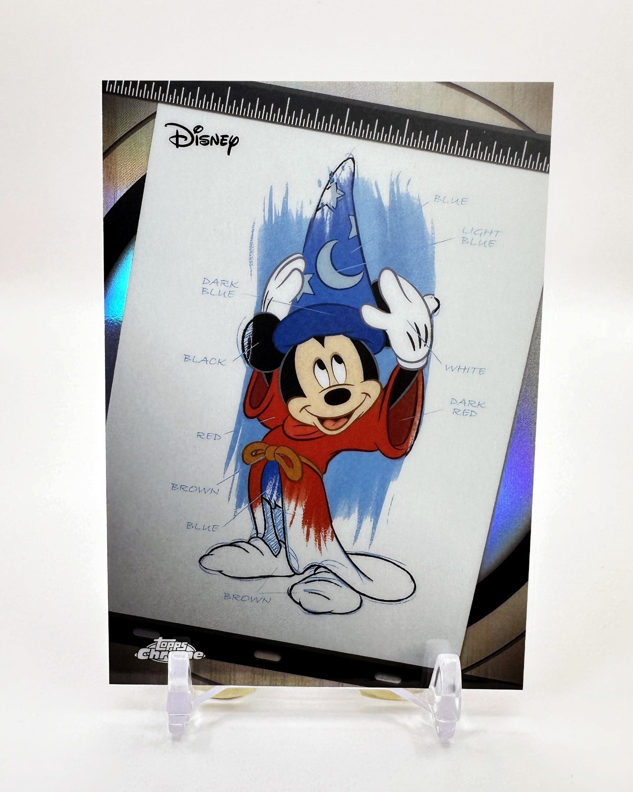 2026 Topps Chrome Disney inchiostro e vernice #I&P-3 APPRENDISTA STREGONE TOPOLINO
