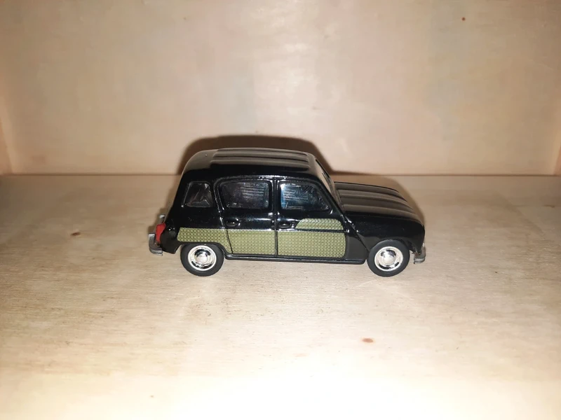 Miniature 1/54 Renault 4L Parisienne (1966) Norev