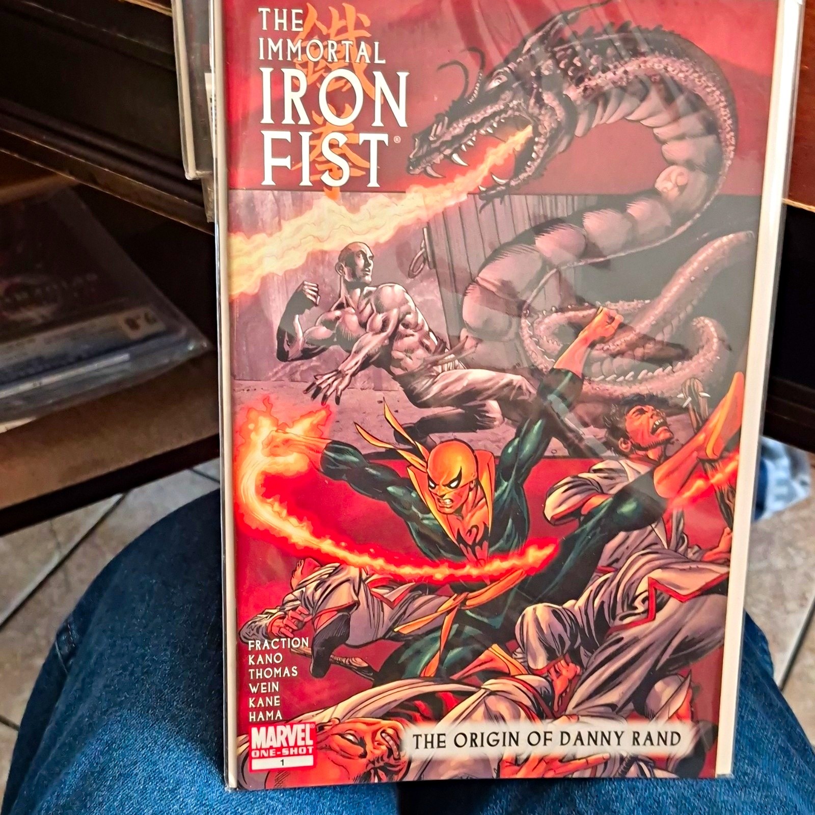 Lotto fumetti Marvel The Immortal Iron Fist frazione Iron Fist Brubaker
