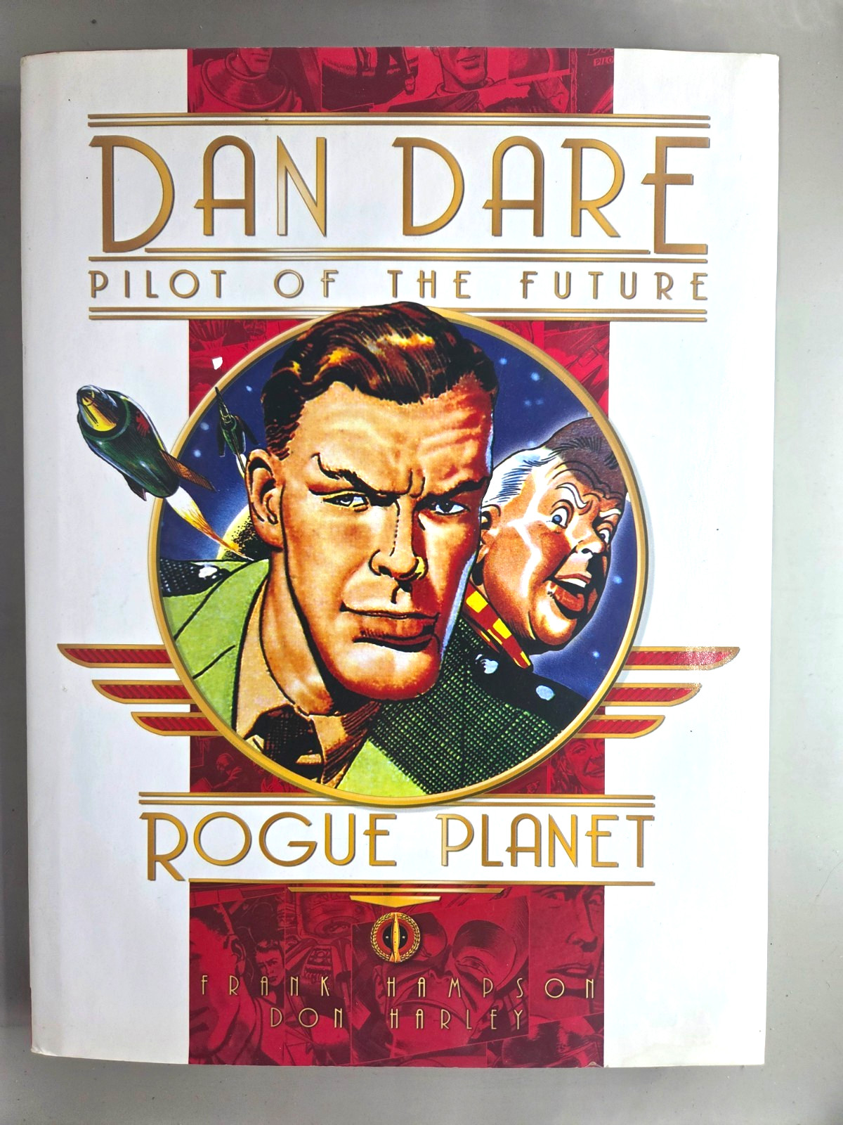 DAN DARE PILOT OF THE FUTURE ROGUE PLANET 2007 NAVE COMBINATA