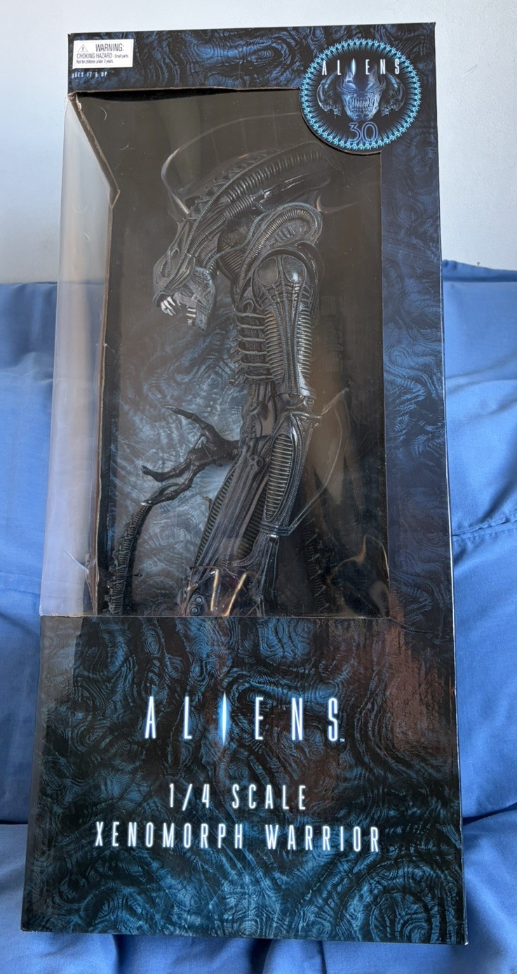 NECA ALIENS SCALA 1/4 GUERRIERO XENOMORFO 30° ANNIVERSARIO MISB