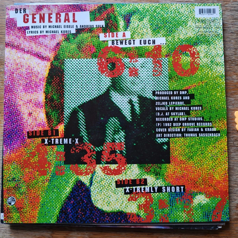2 X-Treme - Der General (Bewegt Euch) (12", Maxi) Techno