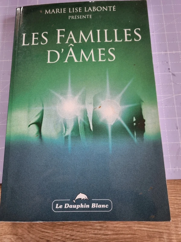 Livre Les familles d âmes