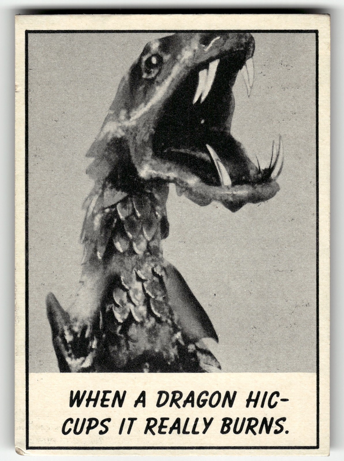 1966 Topps Monster Laffs When a Dragon Hic- Cups It Rea #45 HIGHER GRADE
