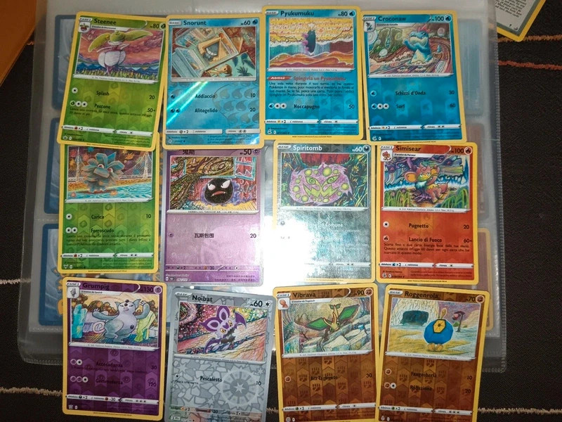 Mini lotto carte Pokémon, reverse illustrate da Komiya. Leggere bene
