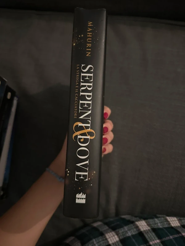 Serpent & Dove - Shelby Mahurin
