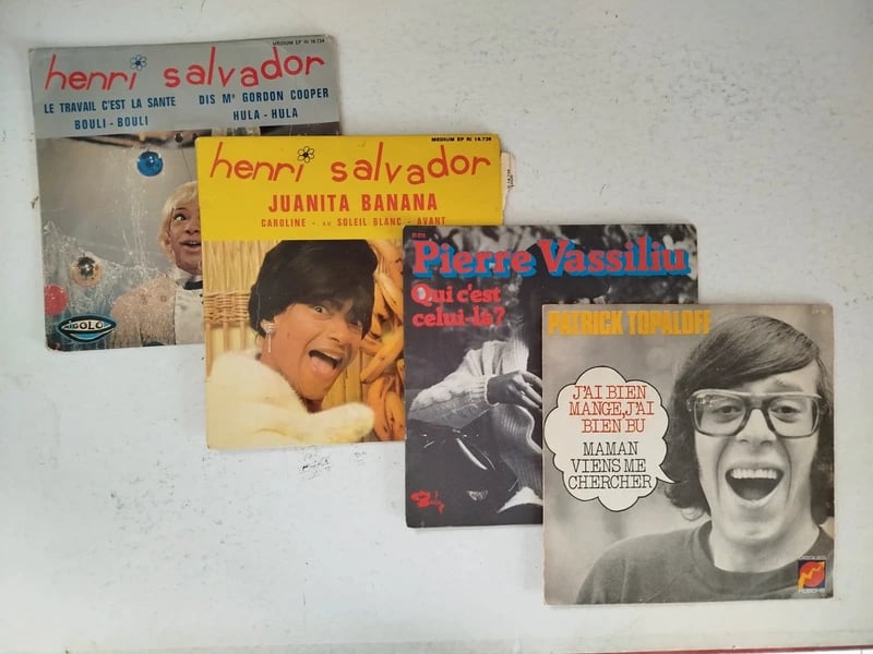 lot de 4 disques vinyles 45 T chansons humour