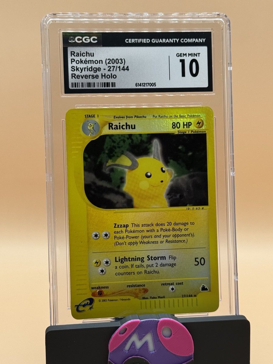 Raichu Skyridge Reverse Holo 27/144 CGC 10