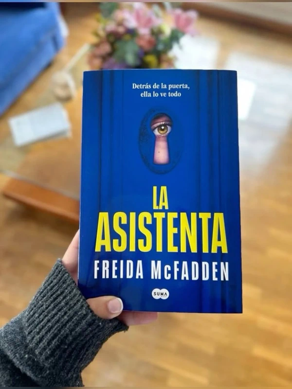 La asistenta