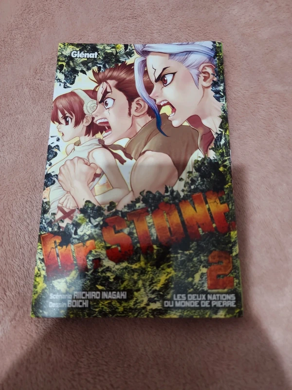 Tome 2 Dr stone + Tome 1 offert