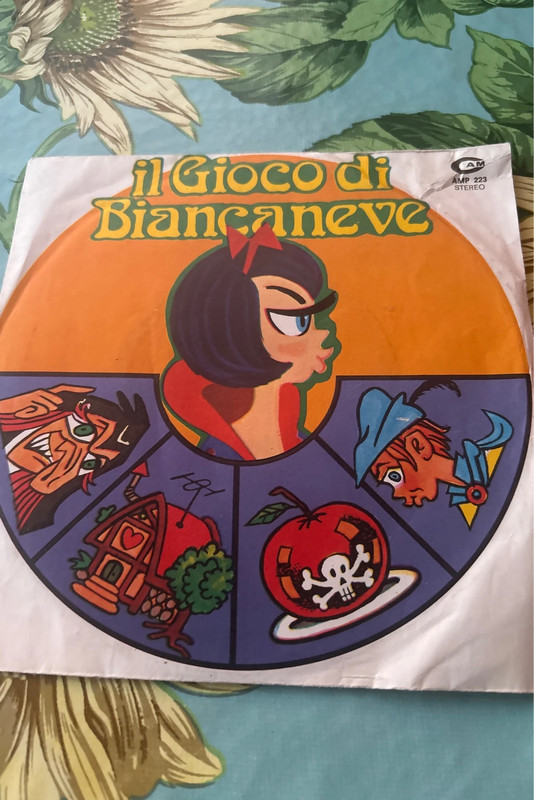 La meravigliosa favola di Biancaneve - coro dei bambini di Nora Orlandi