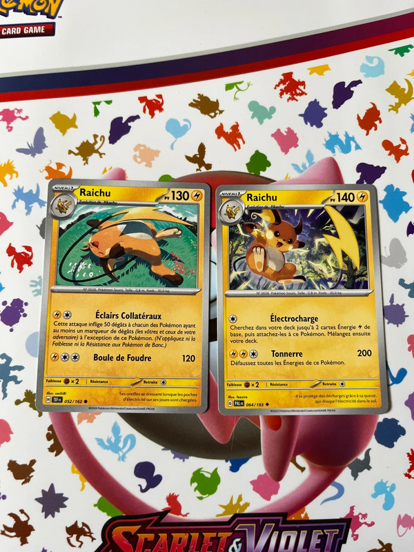 Lot de 2 carte Pokémon raichu