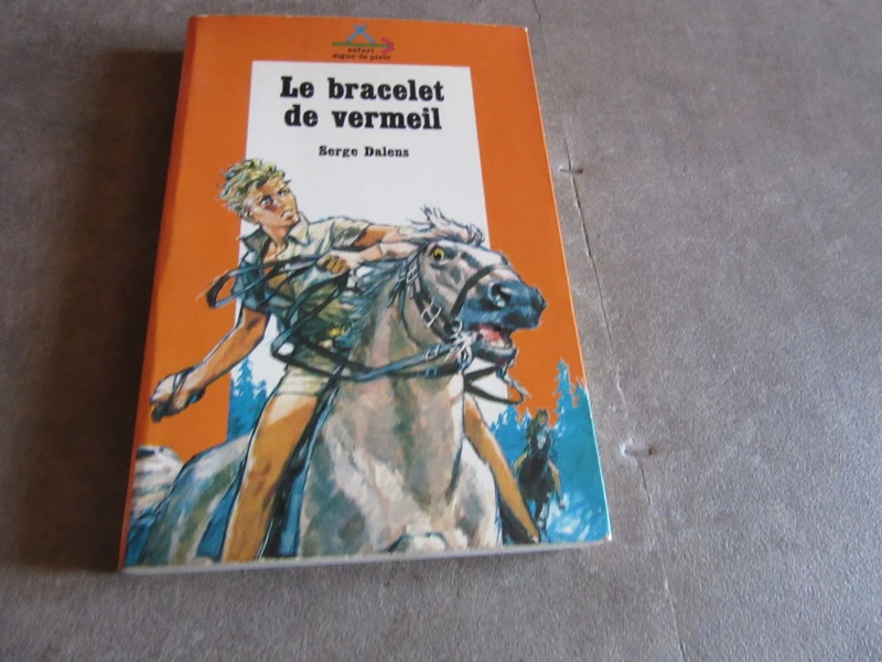 le braclet de  vermeil  serge  dalens  safari signe de piste  alsatia