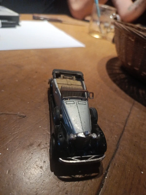 Cadillac V16 miniature