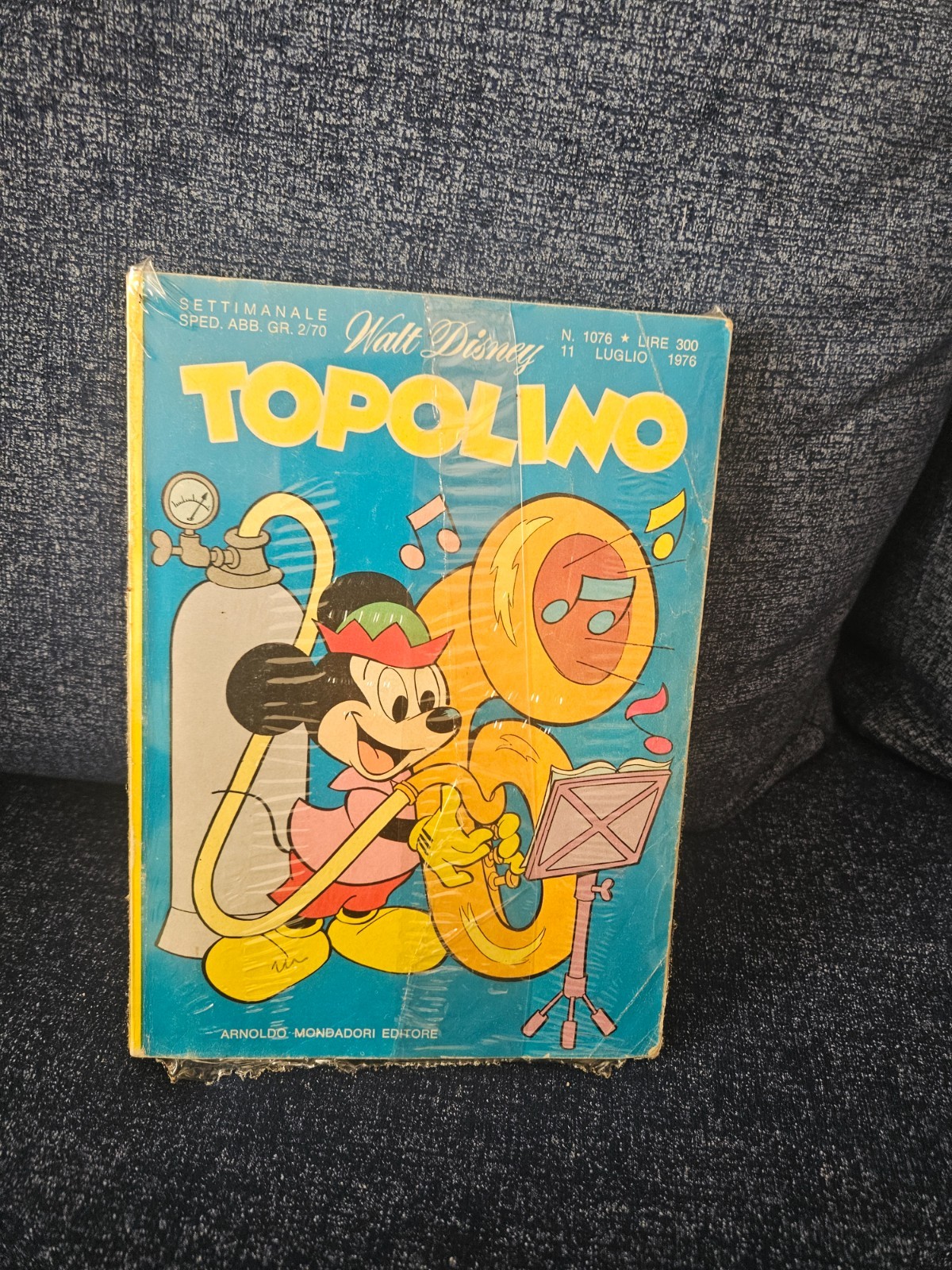 TOPOLINO N 1076 CON ADESIVI
