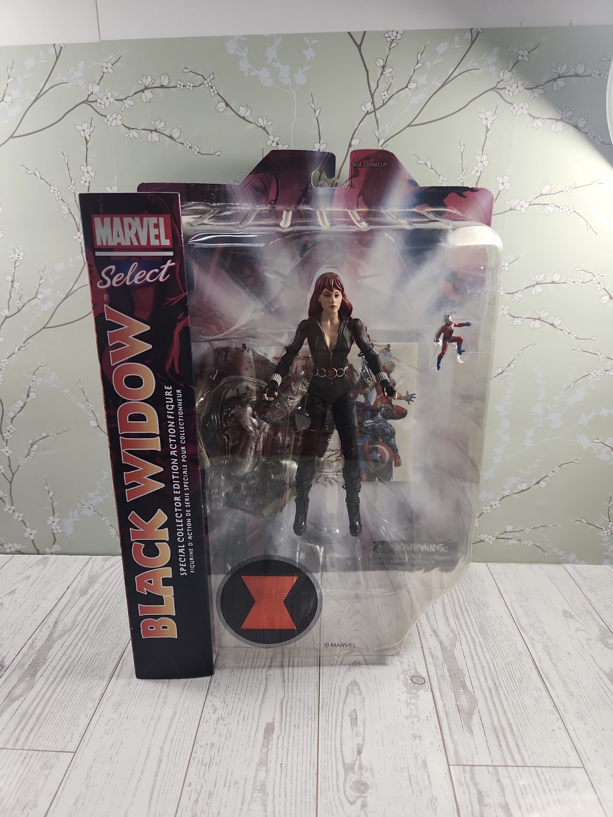 Marvel Select Black Widow w/ Ant Man Special Collector Edition Action Figure New