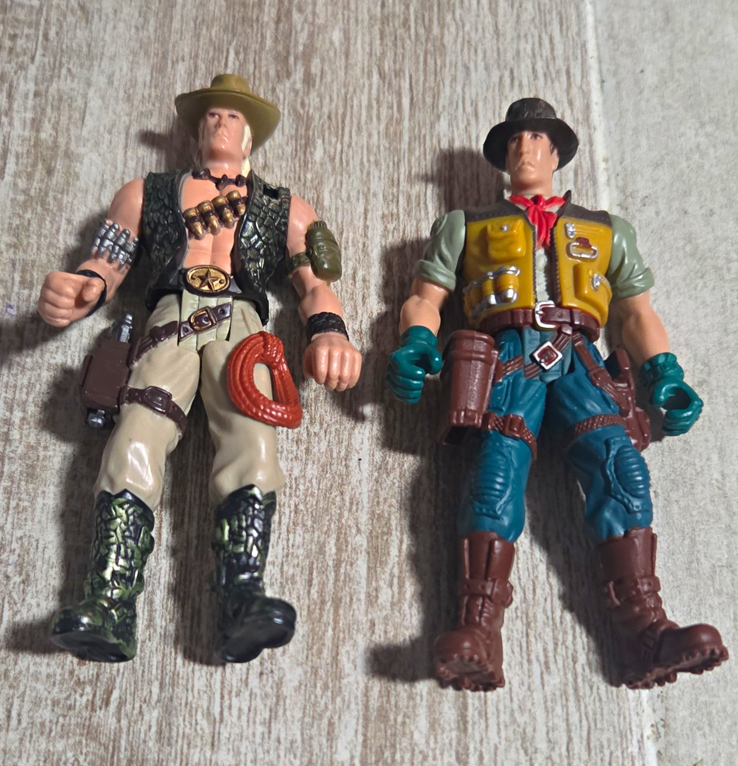Dino Quest/wild quest Wildboar Max e Trekker Bill prodotto da Chap Mei.  