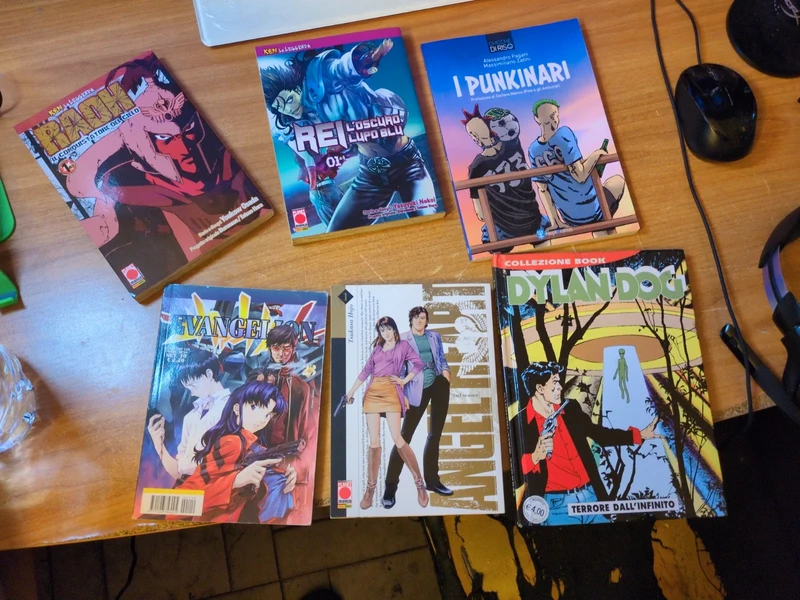 Vendo piccolo lotto di fumetti usati