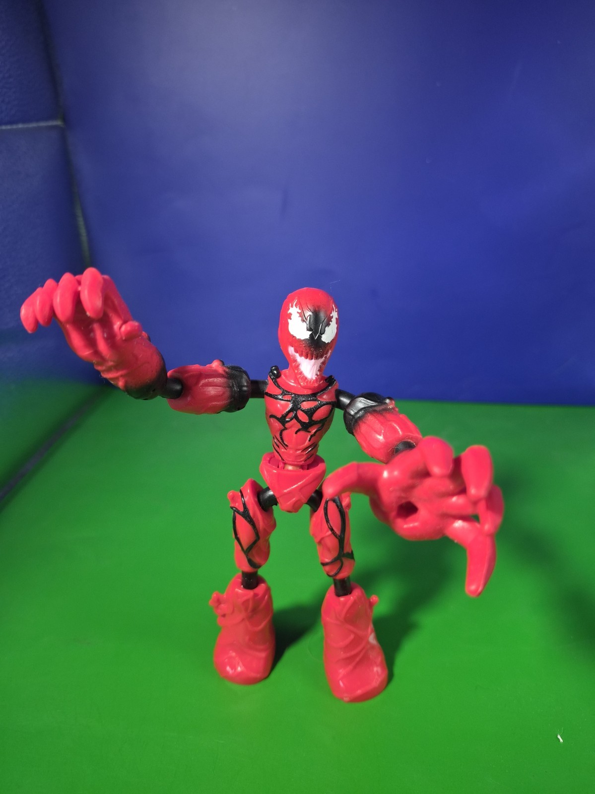 Marvel Super Hero Mashers Carnage Hasbro Loose  Action Figure