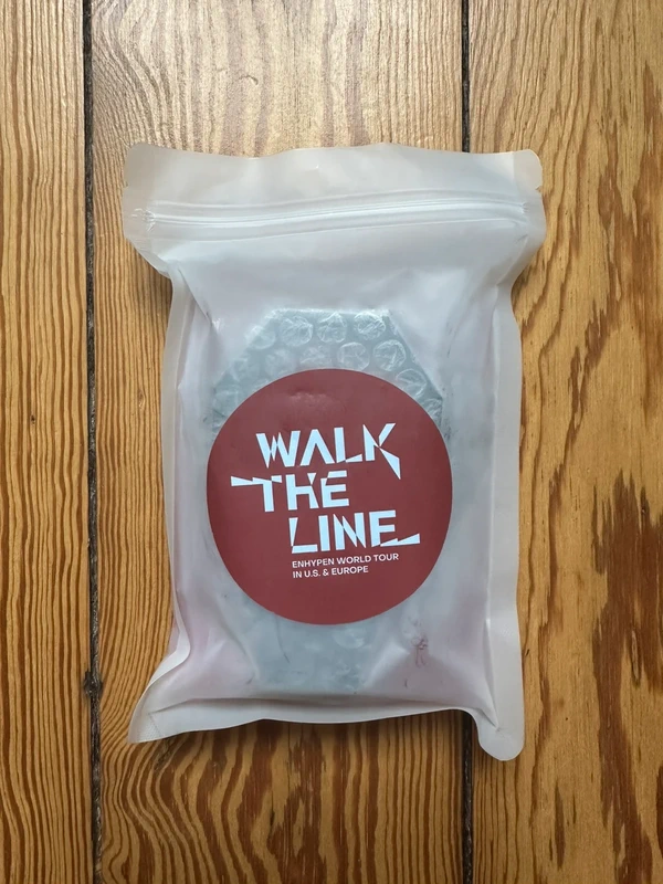 Enhypen Walk The Line Europe tour VIP gift full Set