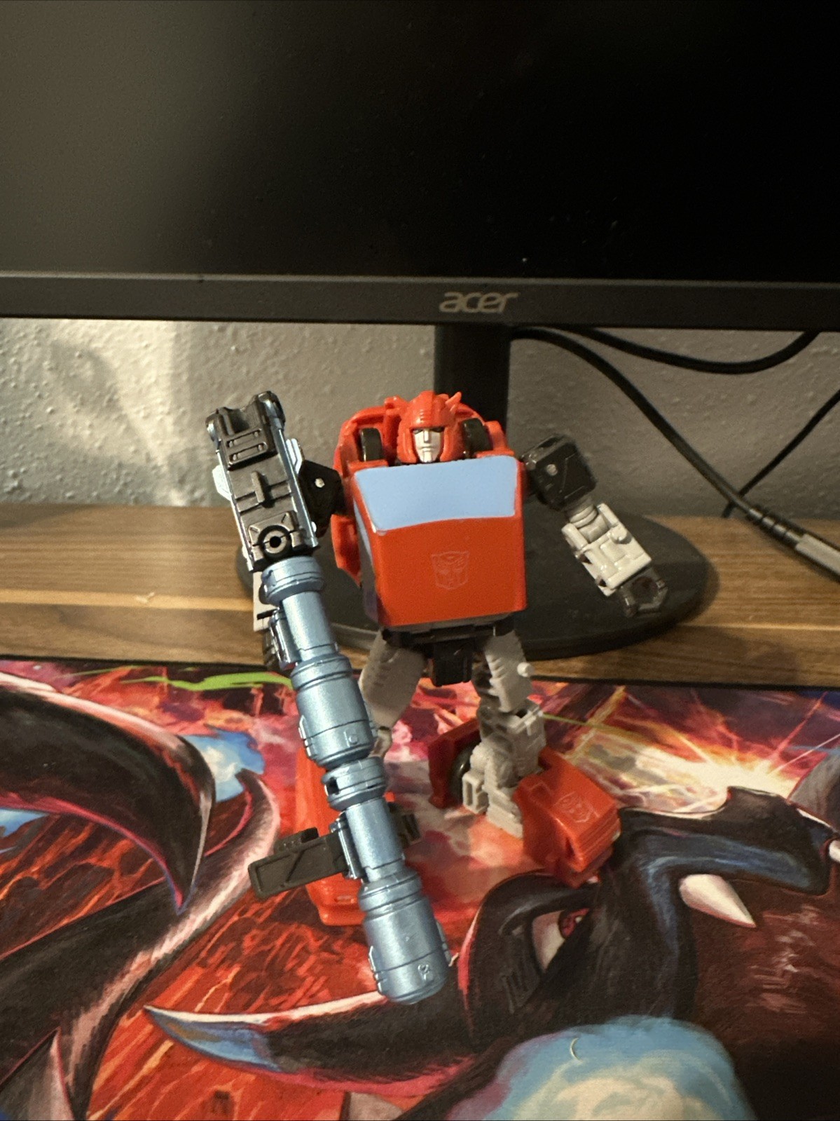 Transformers Studio Series 86 Modellino Cliffjumper Buzzworthy Bumblebee