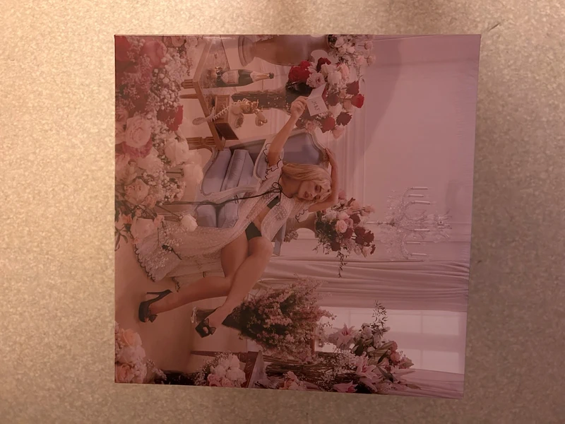 Vinyle Rose Men’s Best Friend Sabrina Carpenter