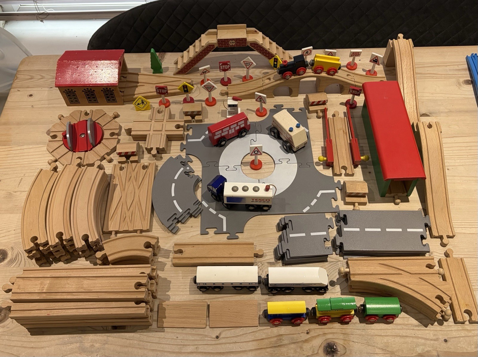 Wooden Railway TRACK & ACCESSORIES BUNDLE wooden train & play set