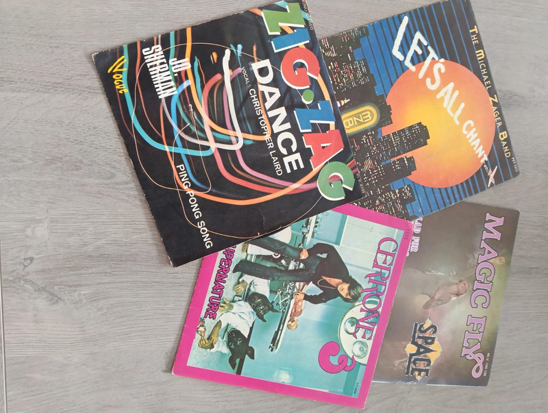 Lot de 4 vinyles
