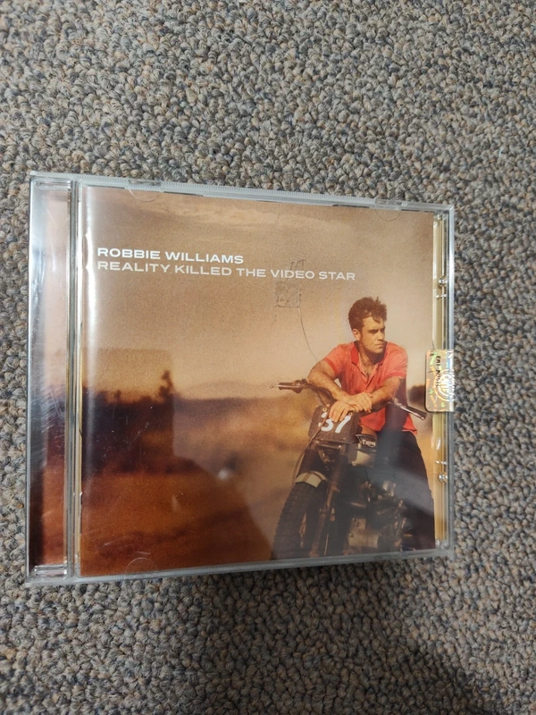 Robbie Williams - Reality killer the radio star - cd