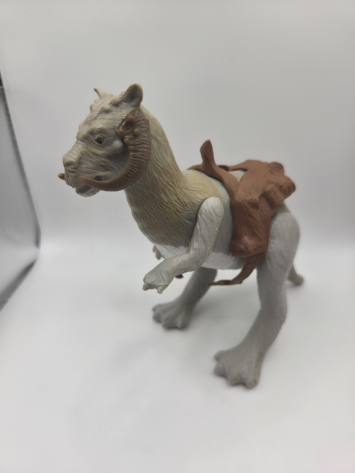 VINTAGE 1979 STAR WARS TAUNTAUN CLOSED BELLY HARD FIGURE W SADDLE KENNER B18g