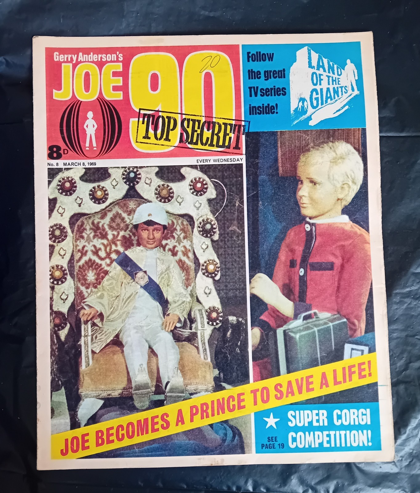 Joe 90 comic #8 (08/03/1969).  Star Trek/Land of Giants/The Champions. VGC