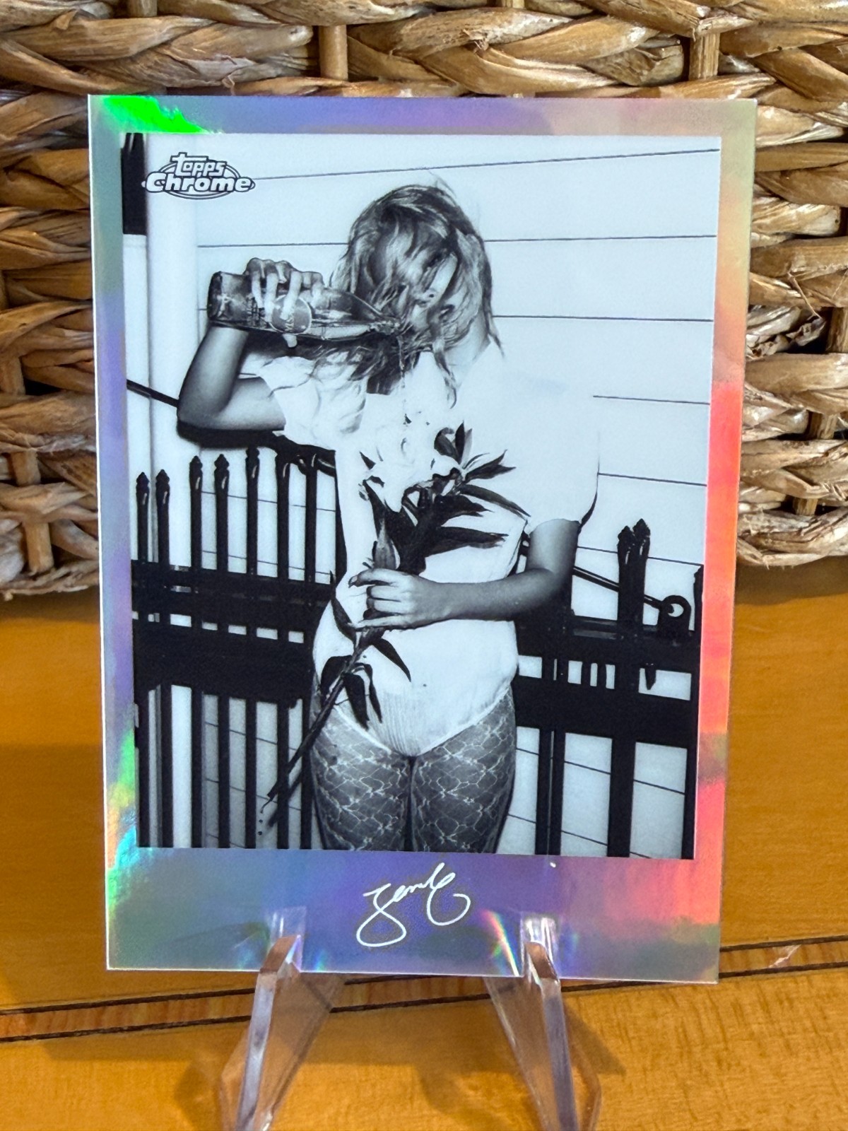 1384 2026 TOPPS CHROME JENNIE REFRACTOR #MM19 MONOCHROME MEMENTOS