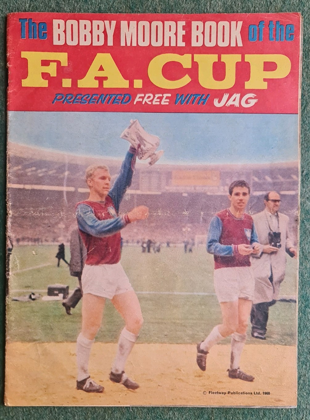 Jag Comic No. 1 Bobby Moore Book Free Gift (1968) Fleetway Publications, Fair