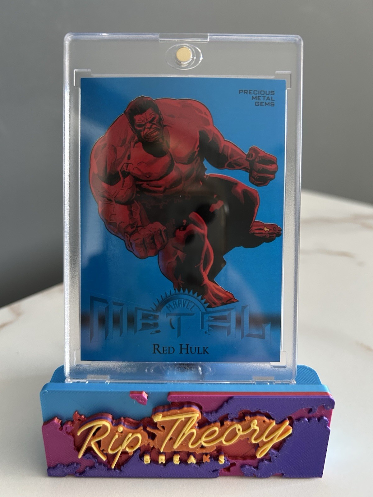2024 MARVEL METAL UNIVERSE AVENGERS RED HULK RETRO BLU PMG