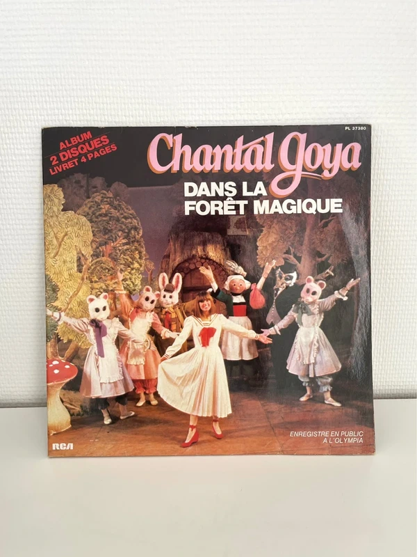 Double vinyles, Chantal Goya dans la forêt magique.