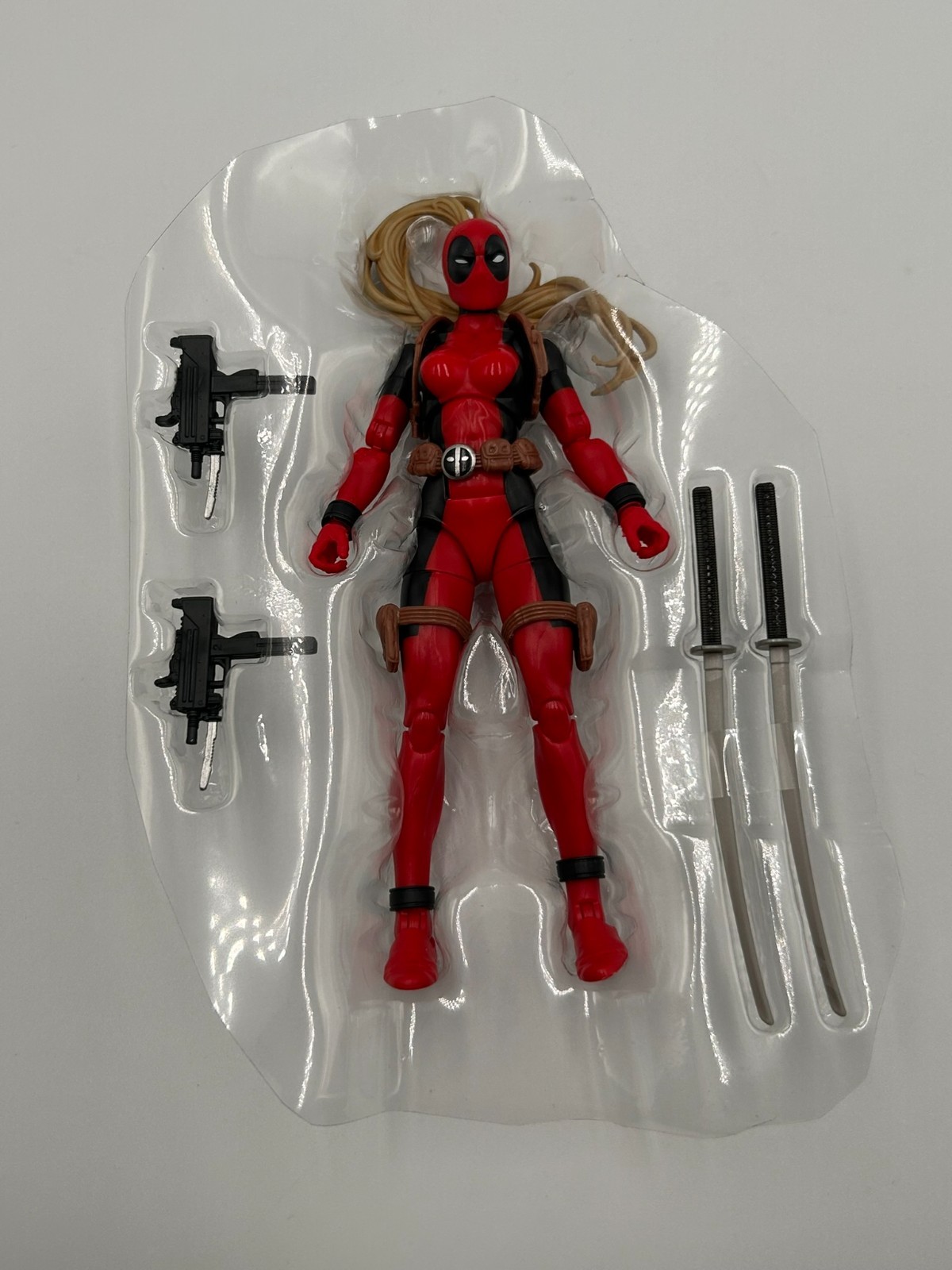 Hasbro Marvel Legends Lady Deadpool No Baf Parts. From BAF Marvel’s Box.