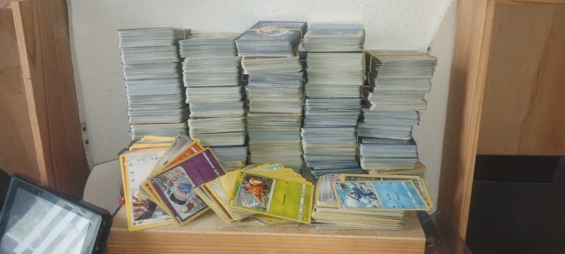 Lot 300 carte Pokémon