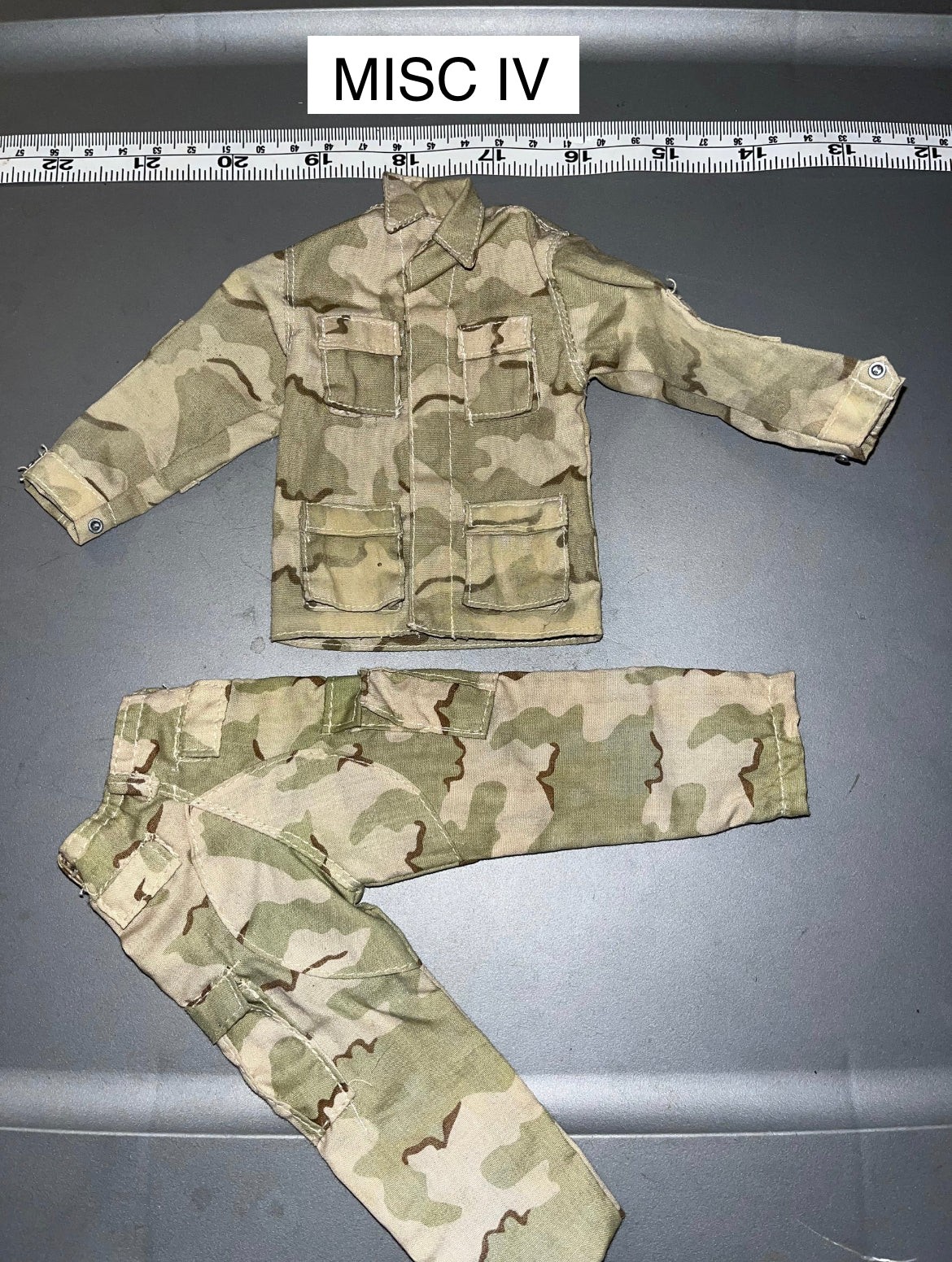 Uniforme BDU deserto epoca moderna scala 1/6