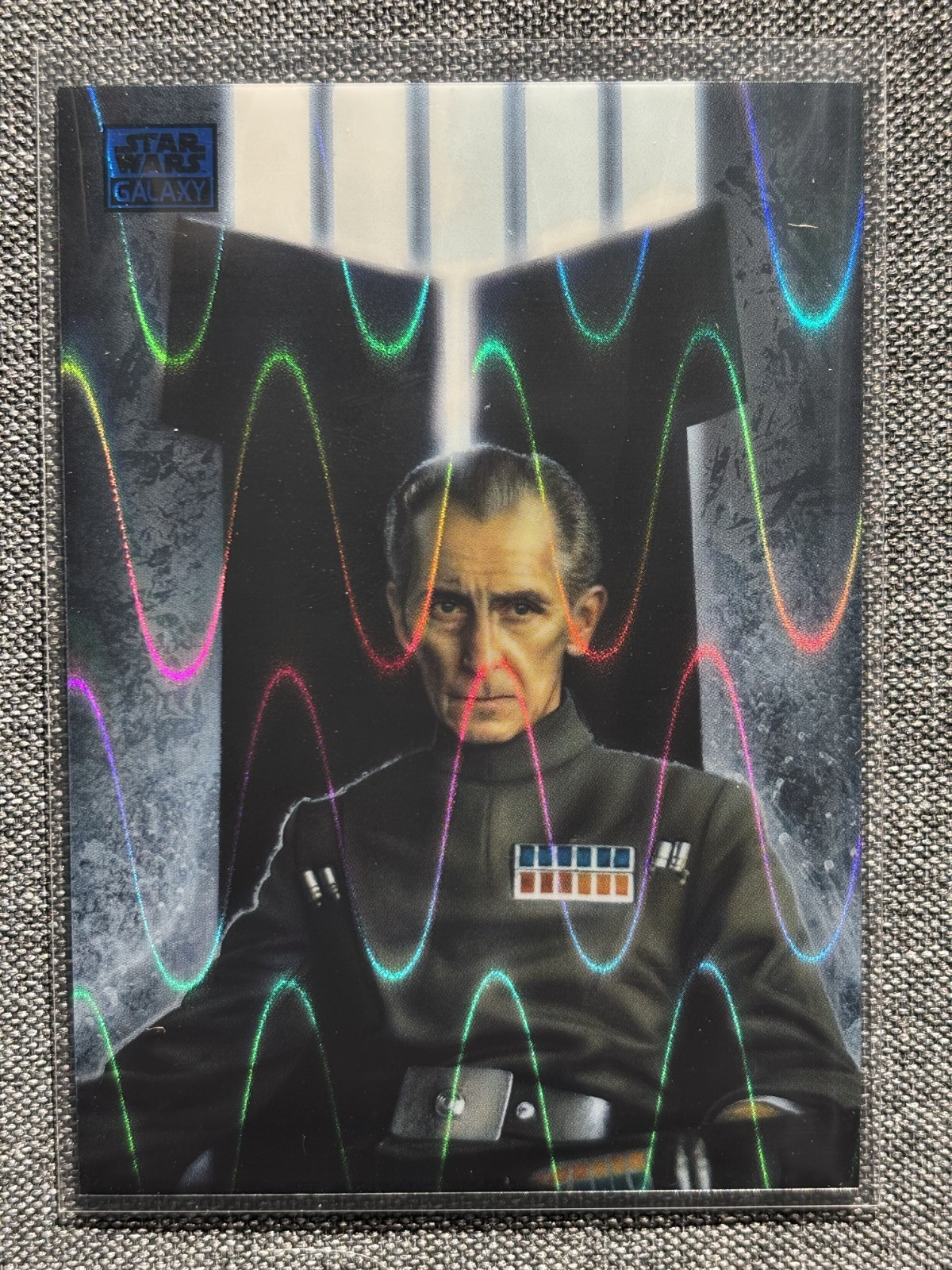2026 Topps Chrome Star Wars Galaxy Tarkin /175 Blueray rifrattore onda #15