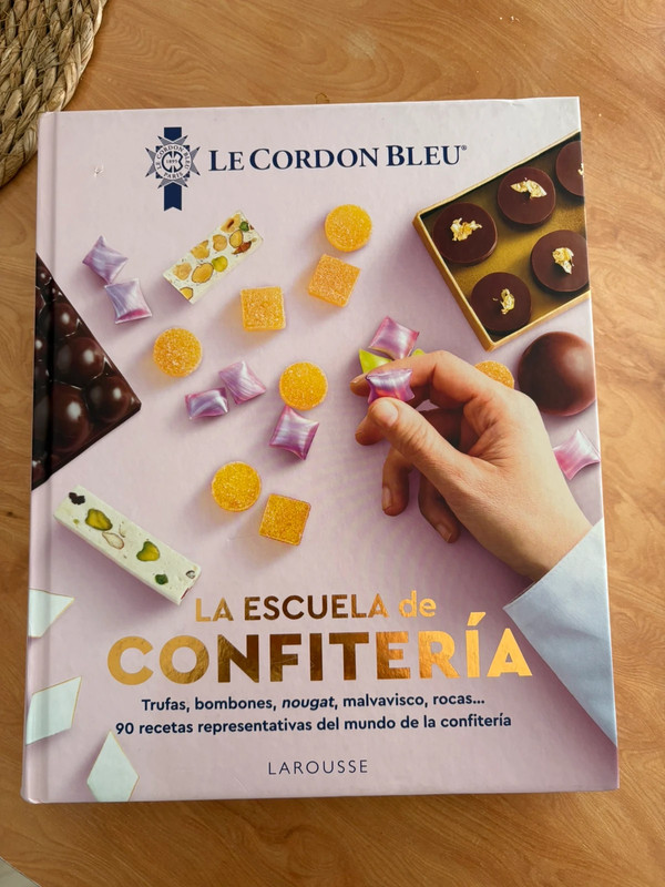 Libro “ la escuela de la confitería”