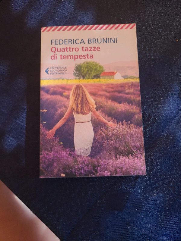 Libro " Quattro tazze di tempesta"