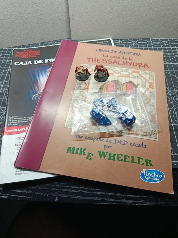 Stranger Things Dungeons & Dragons: Caja de Inicio